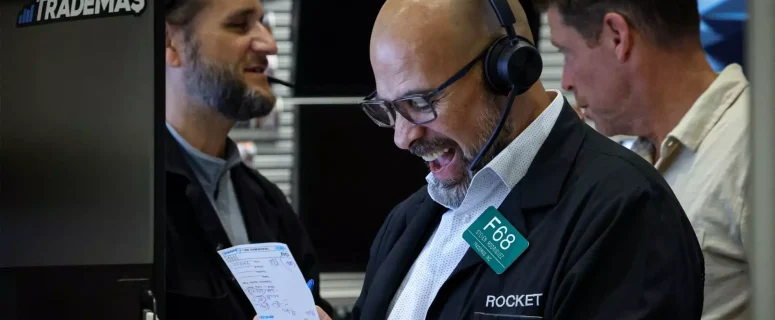 Fragile Rally: Can the Fed’s Easing Signal Send Stocks to New Highs — or Trigger Sharp Reversals?